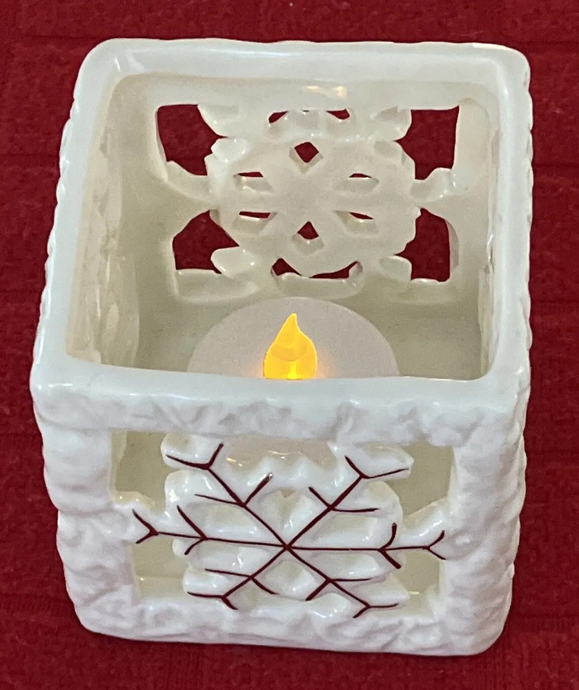 “SNOWFLAKE” ADORNED CERAMIC TEA LIGHT CANDLE HOLDER
