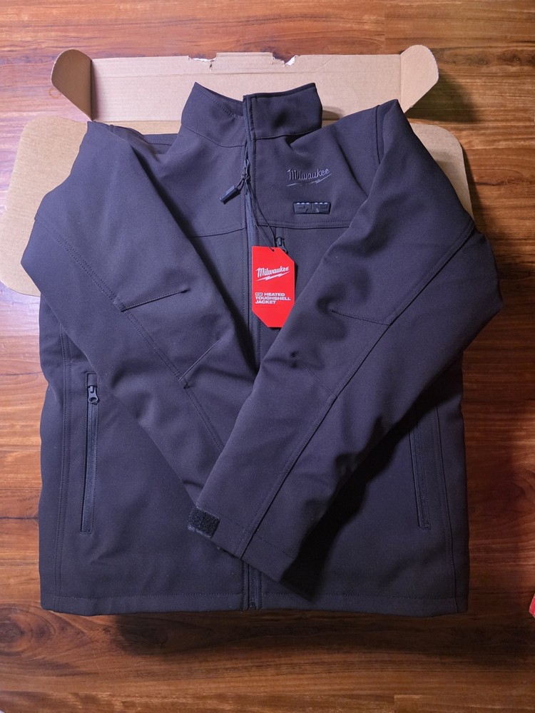 Milwaukee M102B-21M M12 12V Durable Heated AXIS Jacket