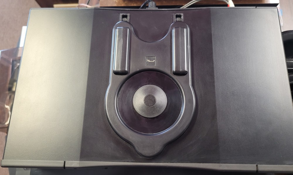 REGA Planet 2000 Ultimate CD Player With Remote & org Box Excellent Condition