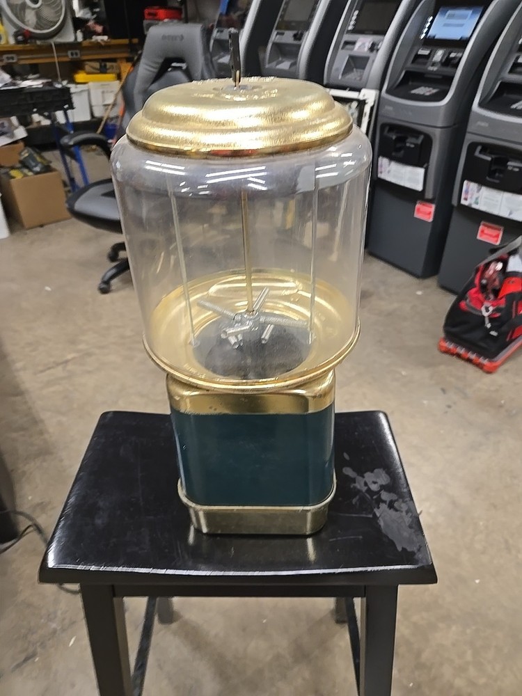 beaver gumball machine