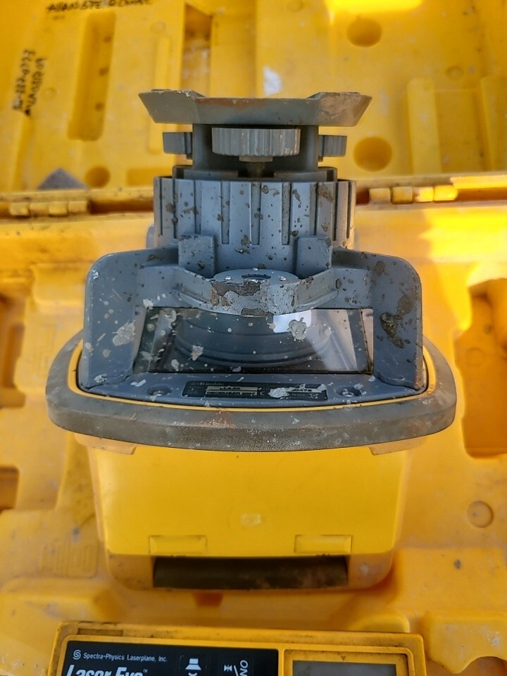 Spectra Precision LL500 Self Leveling Laser Level