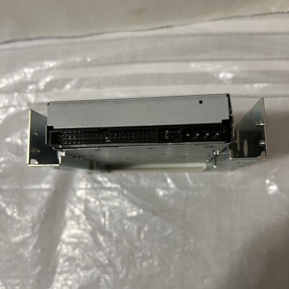 IOMEGA 100MB Zip Drive Internal Z100ATAPI IDE