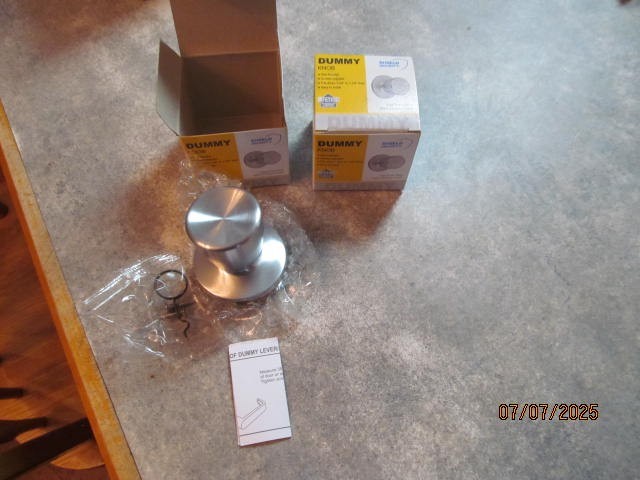 (2) Shield Security Dummy Tulip Knobs Style Satin Chrome Finish  Free shipping