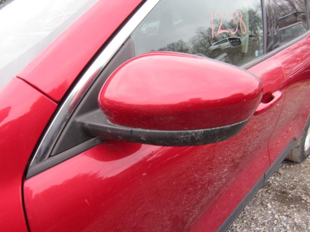 ESCAPE 2020 Glove Box 1018782