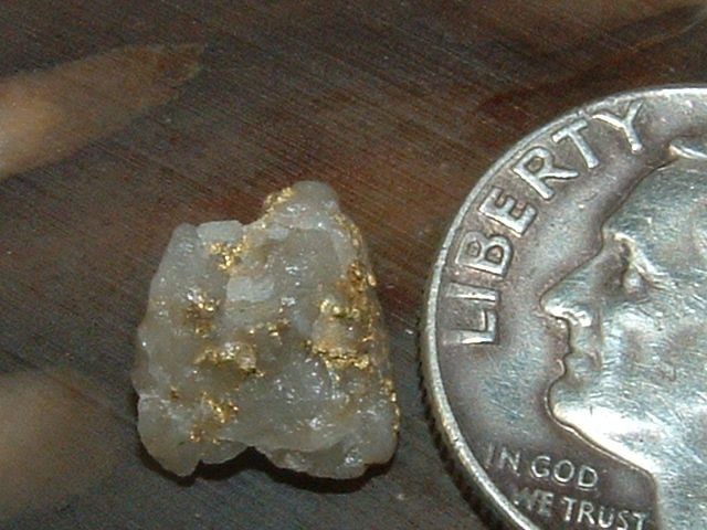 GOLD QUARTZ SPECIMEN .33 GRAM BLUE MTNS OREGON GOLD