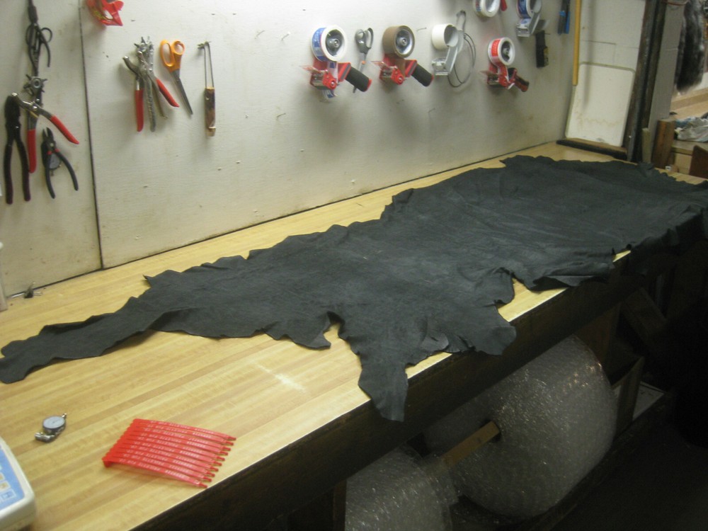 Black Top Grain Buffalo Leather #0009210 Has Patterns ROW 76
