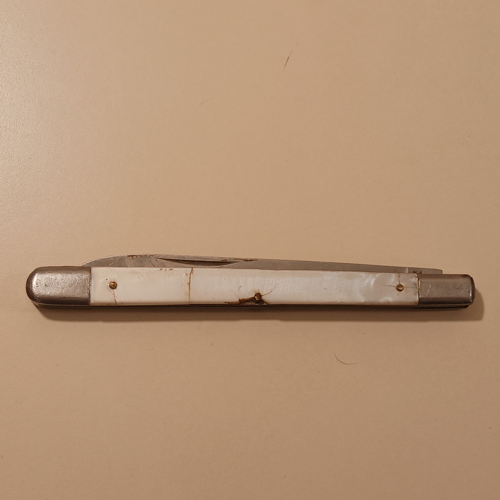 Sabre Stainless Steel Japan 677 Folding Fruit Melon Knife White Celluloid Handle