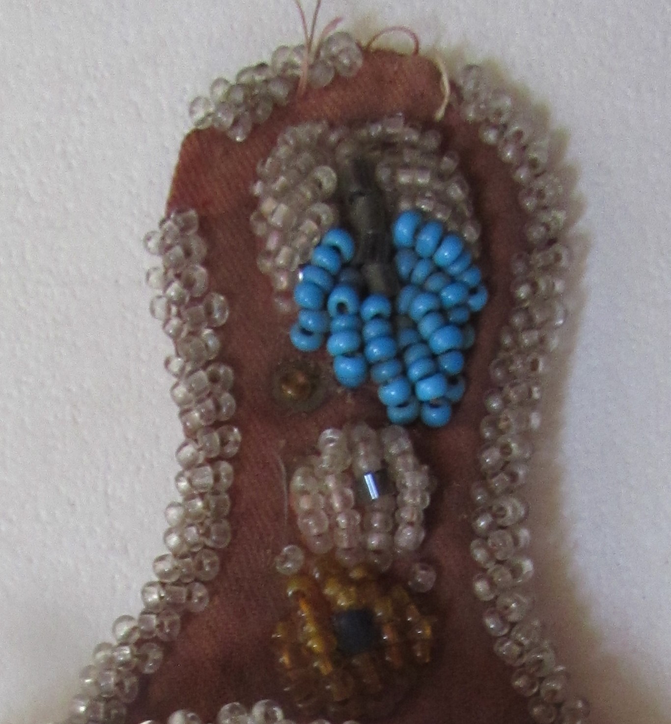 OLD AUTHENTIC (IROQUIS ?) NATIVE AMERICAN INDIAN SMALL BEADED ?? POCKET ?? (E)