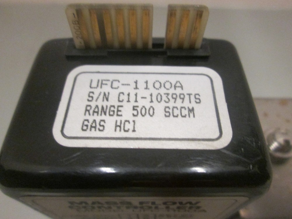 Unit UFC-1100A, Mass Flow Controller MFC, HCL, 500 SCCM, Used