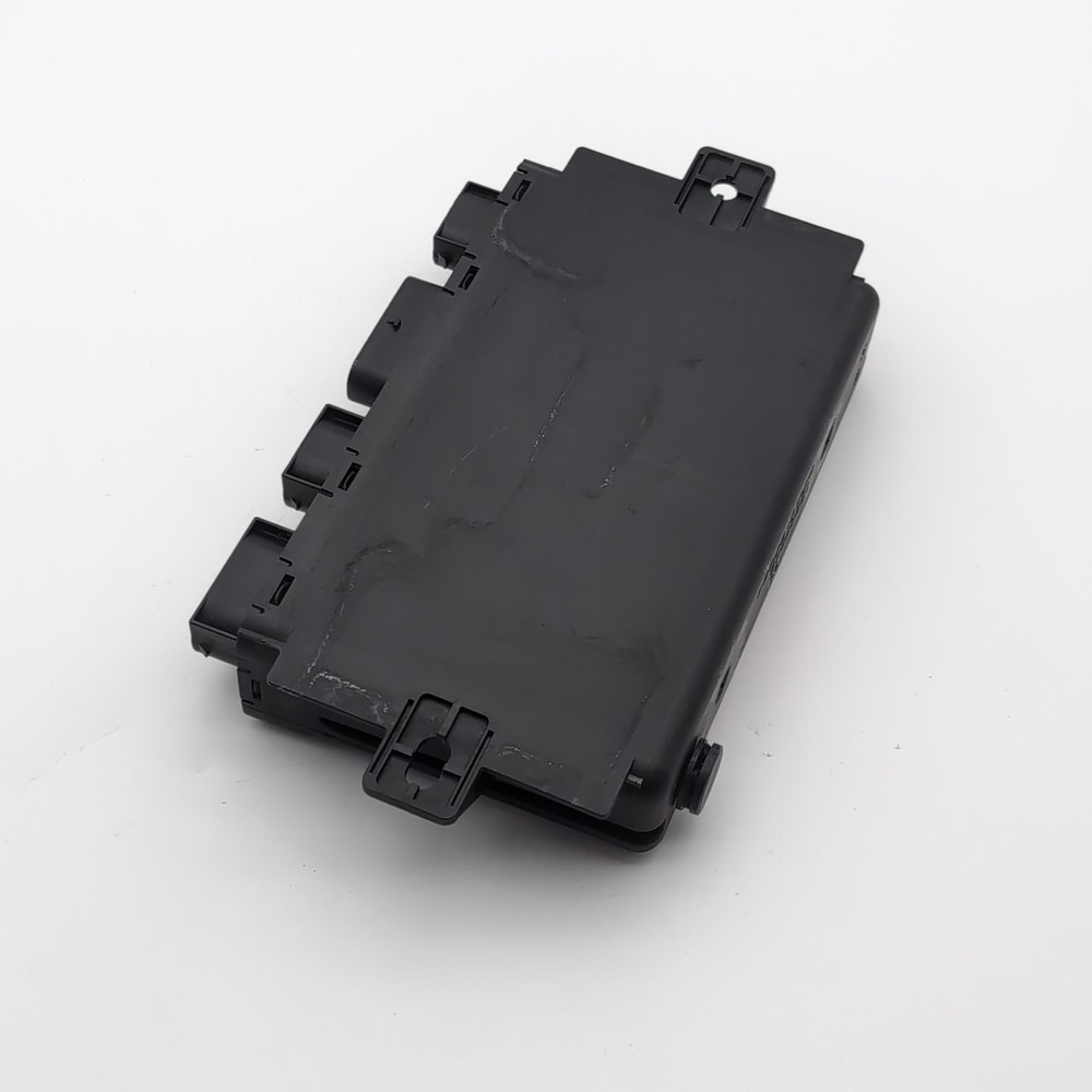 2014 - 2022 BMW I01 I3 Charging Unit Interface Lim Module OEM 9454319