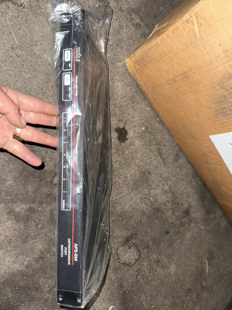 WTI CONSOLE PORT SWITCH APS-8M