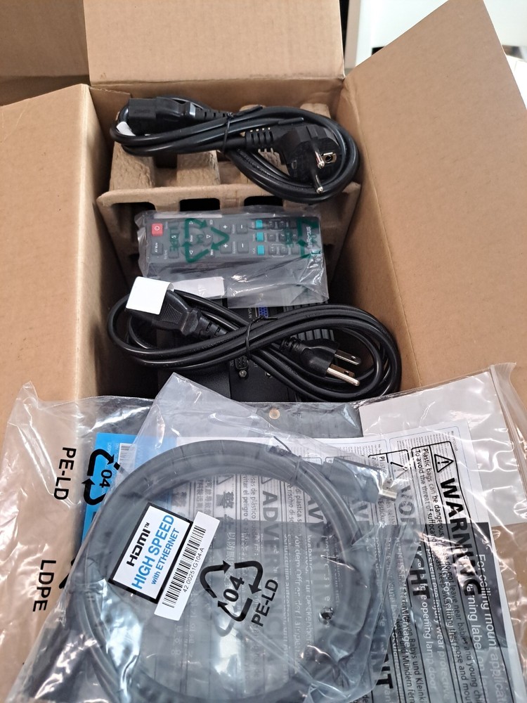 InFocus IN136 Projector