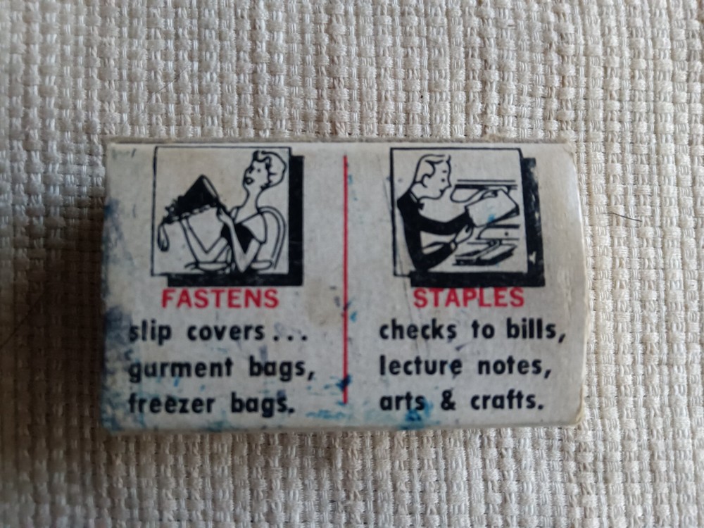 Vintage Swingline Chisel Point CUB STAPLES (3/4 Full)