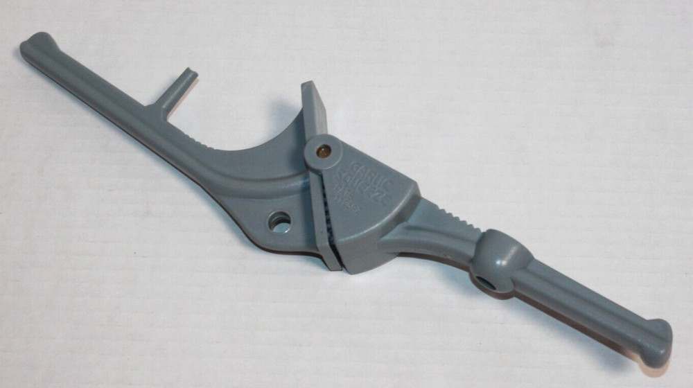 Vtg Garlic Squeeze Blue Plastic Garlic Press