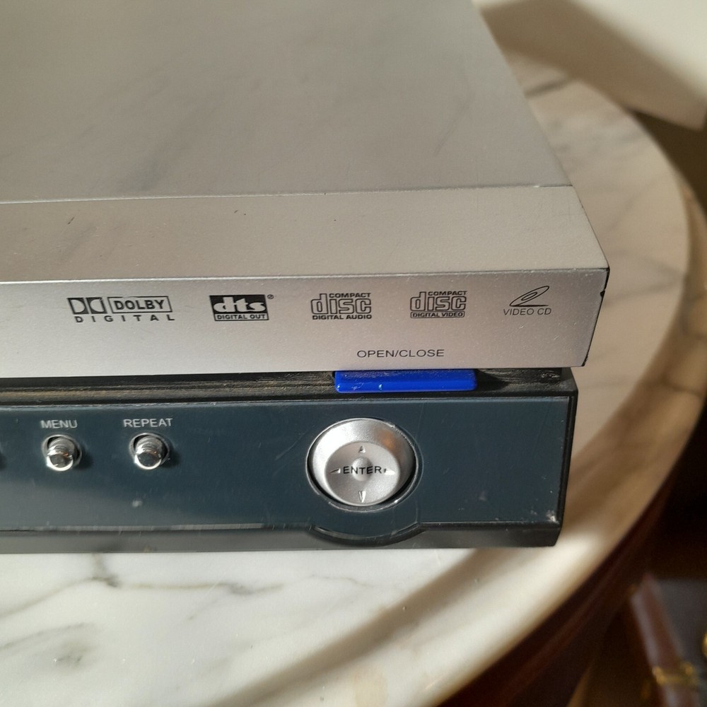 DVD PLAYER ROWA E219824 Tested For parts only includes Remote