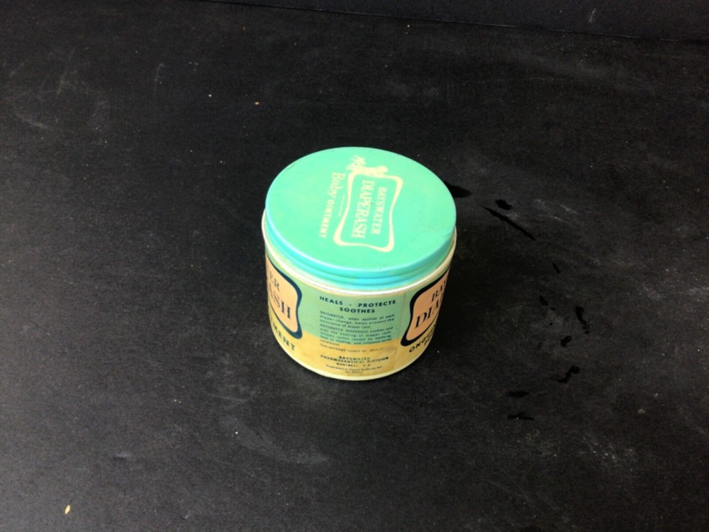 bayswater diaperash ointment jar