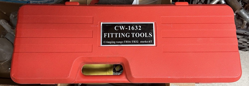 CW-1632 FITTING TOOLS Crimping range:TH16-TH32 NEW