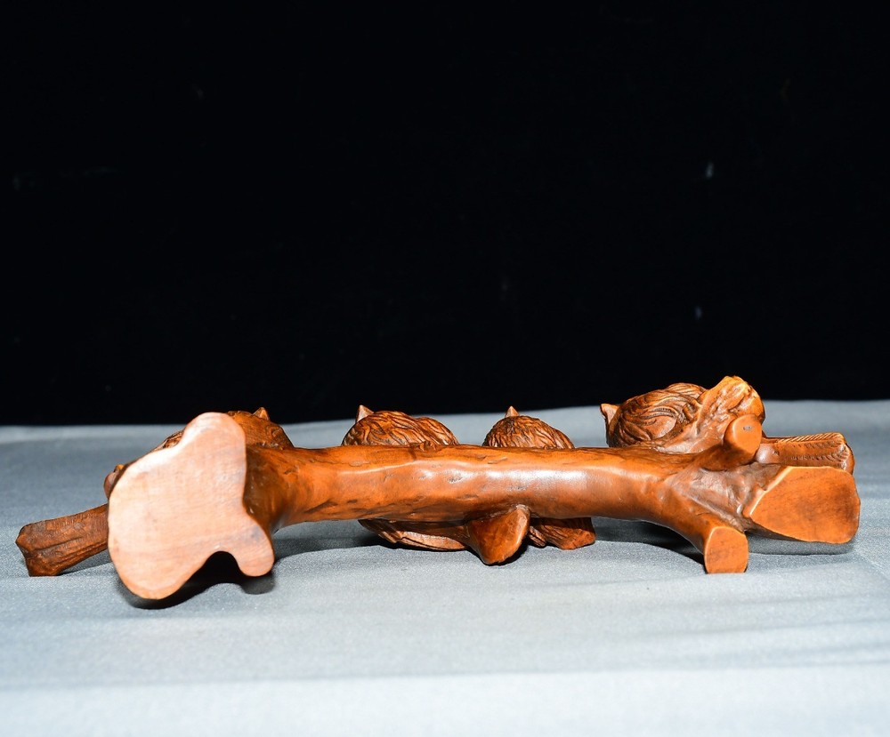 Exquisite Small Leaf Boxwood Bird Ornament