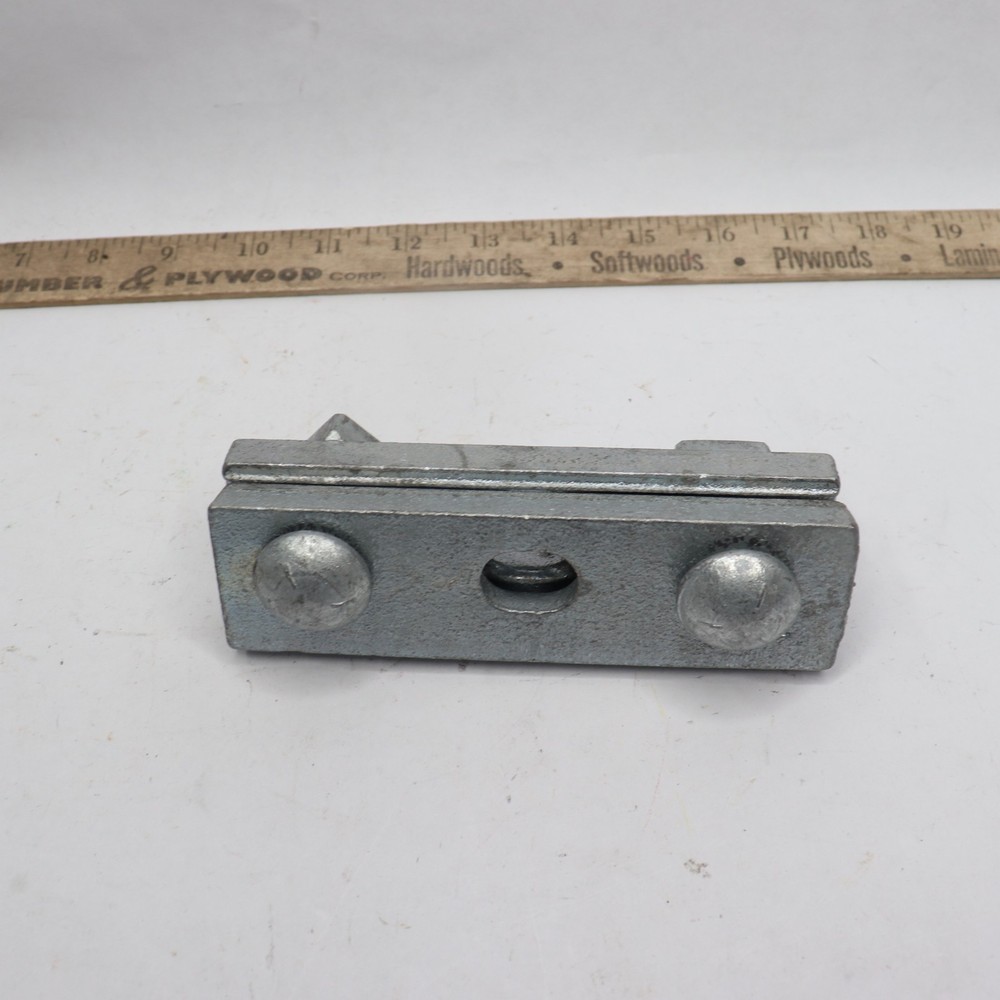Suspension Clamp Figure 8 6"