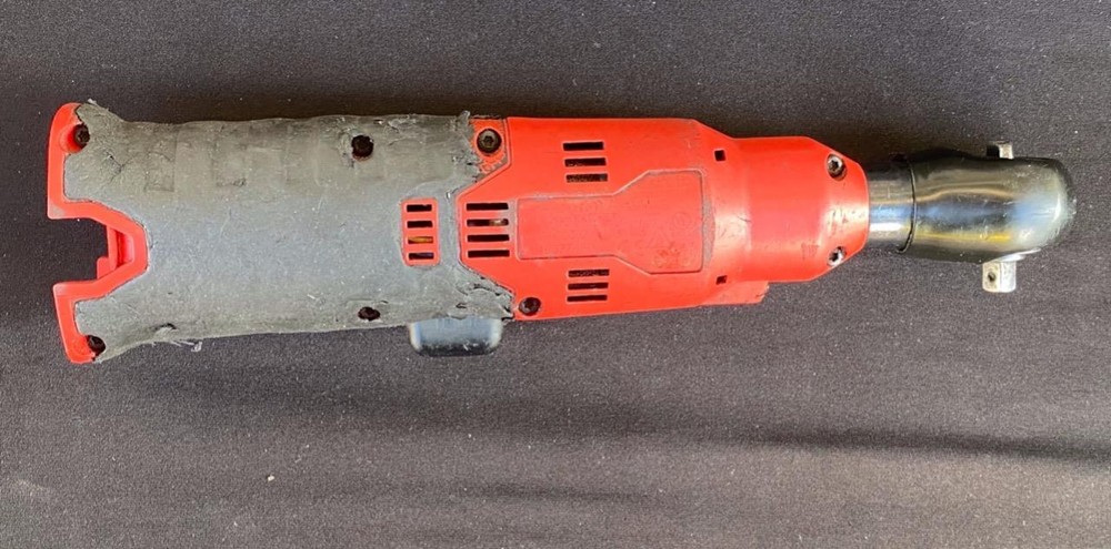 SNAP-ON 14.4V MICROLITHIUM CORDLESS RATCHET KIT(CTR714AK2)MISSING A BATTERY-USED