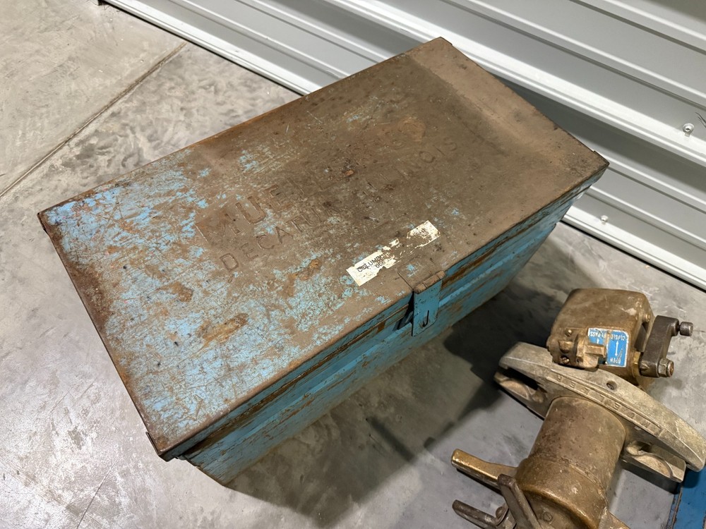 Mueller B-100 Drilling Main Water Line Tapping Pipe Tapper