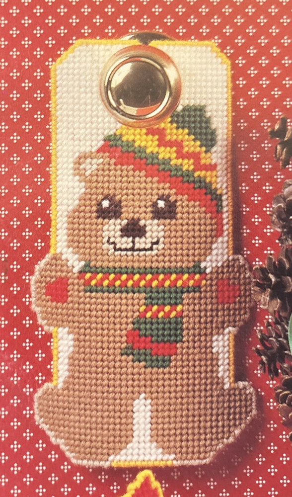 Vtg Rare Needlecraft Ala Mode PLASTIC CANVAS GINGER BEAR '89 Ndlpt Pattern 105