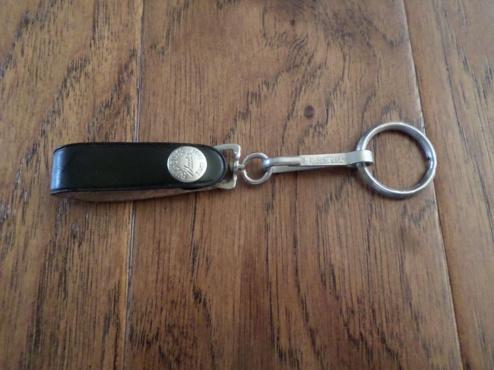 VINTAGE U.S NAVY BLACK LEATHER BELT KEEPER KEY CHAIN RING USA MADE BUCHEIMER