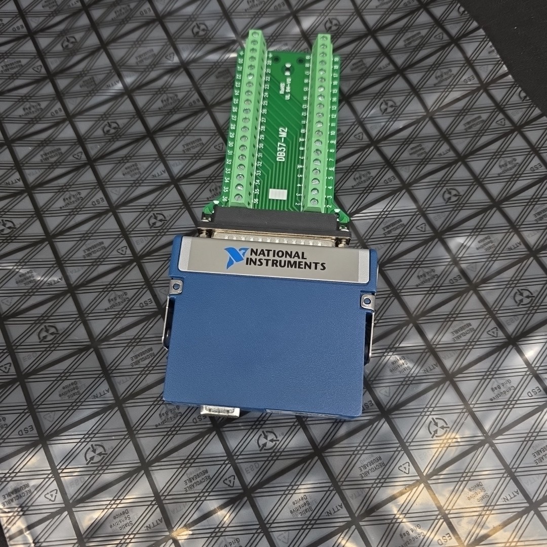 NI-9381 National Instruments C Series Multifunction I/O Module Tested DSUB 9381