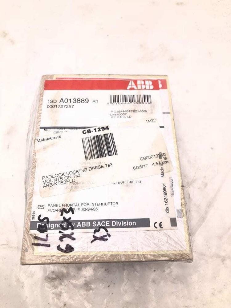 ABB KTS3FLD A013889 Ts3 Padlock Locking Device for On/Off Panel Switch -NIB
