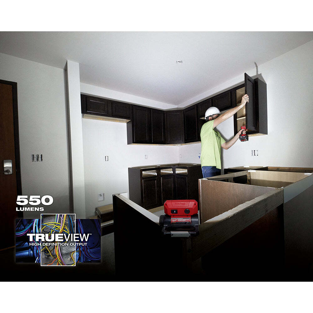 Milwaukee 2114-21 550-Lumen USB Rechargeable Rover Pivoting Flood Light