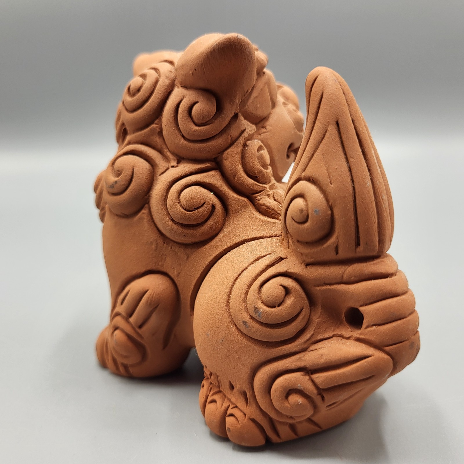 Set of 2 Okinawan Shisa Foo Dog Guardian Lions Figurines Terra Cotta Clay 3.5"