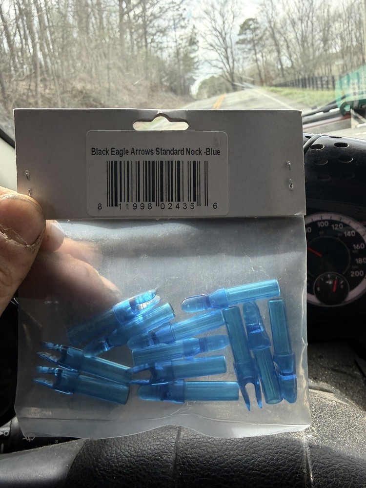 Black Eagle Standard Nocks - blue- 12pk - never opened