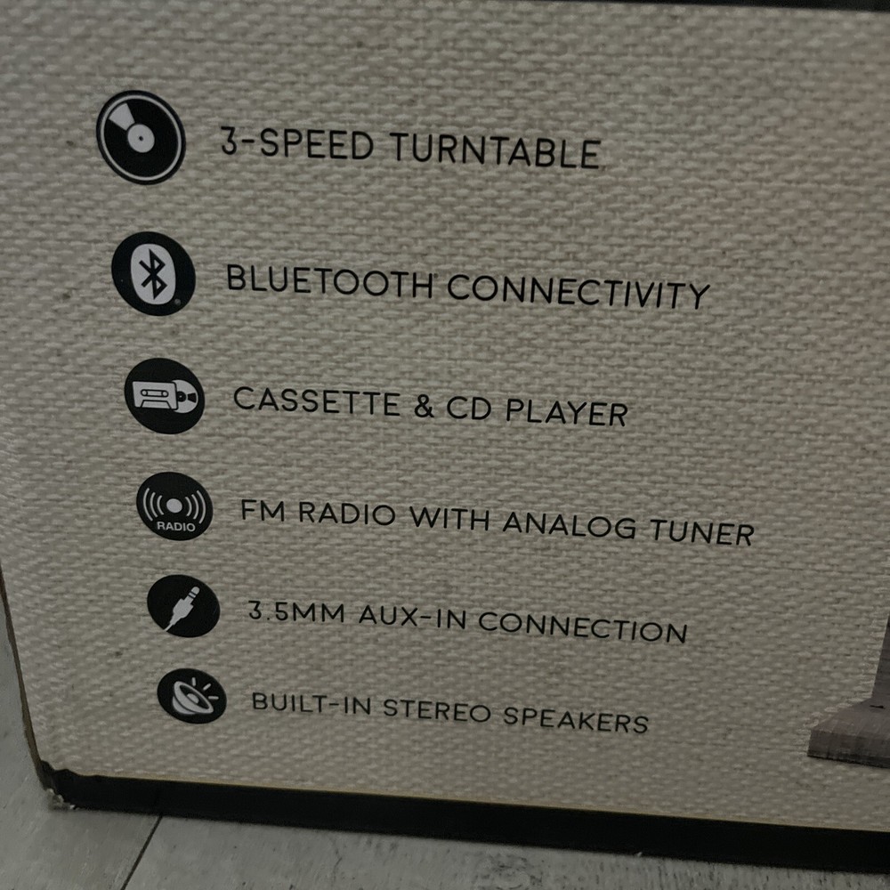 Victrola Quincy 6-1 Nostalgic Bluetooth Record Player - READ DESCRIPTION