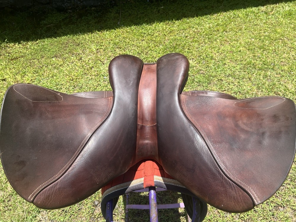 Ovation 18 San Telmo Saddle Medium Tree