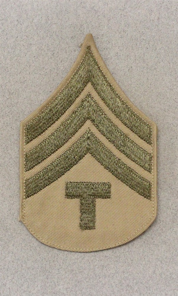 Army Chevron 1517: Tech 4 (T-Sergeant) - c. WWII (single)