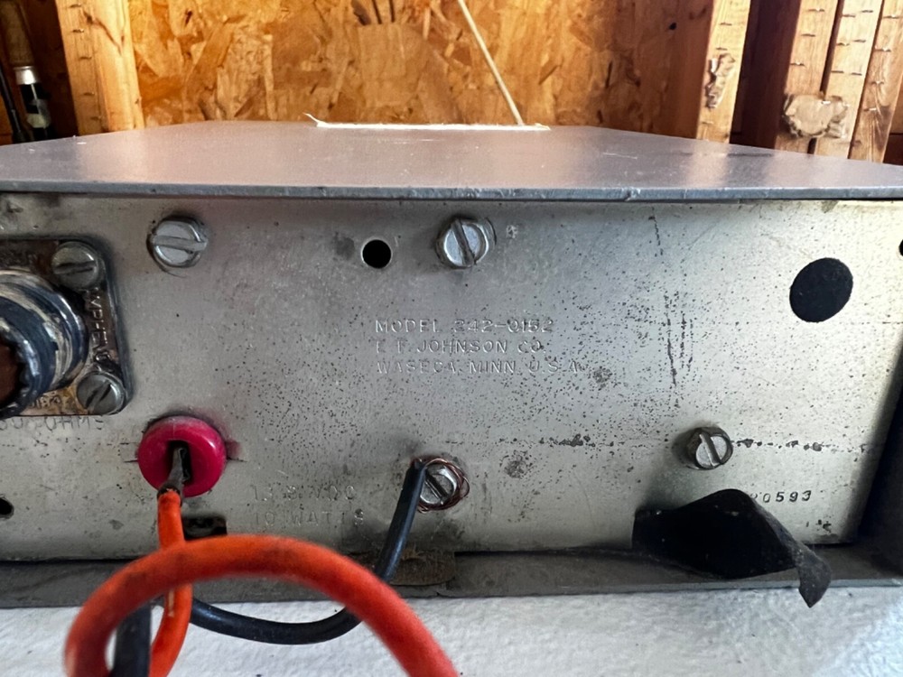 Johnson Messenger 100 CB