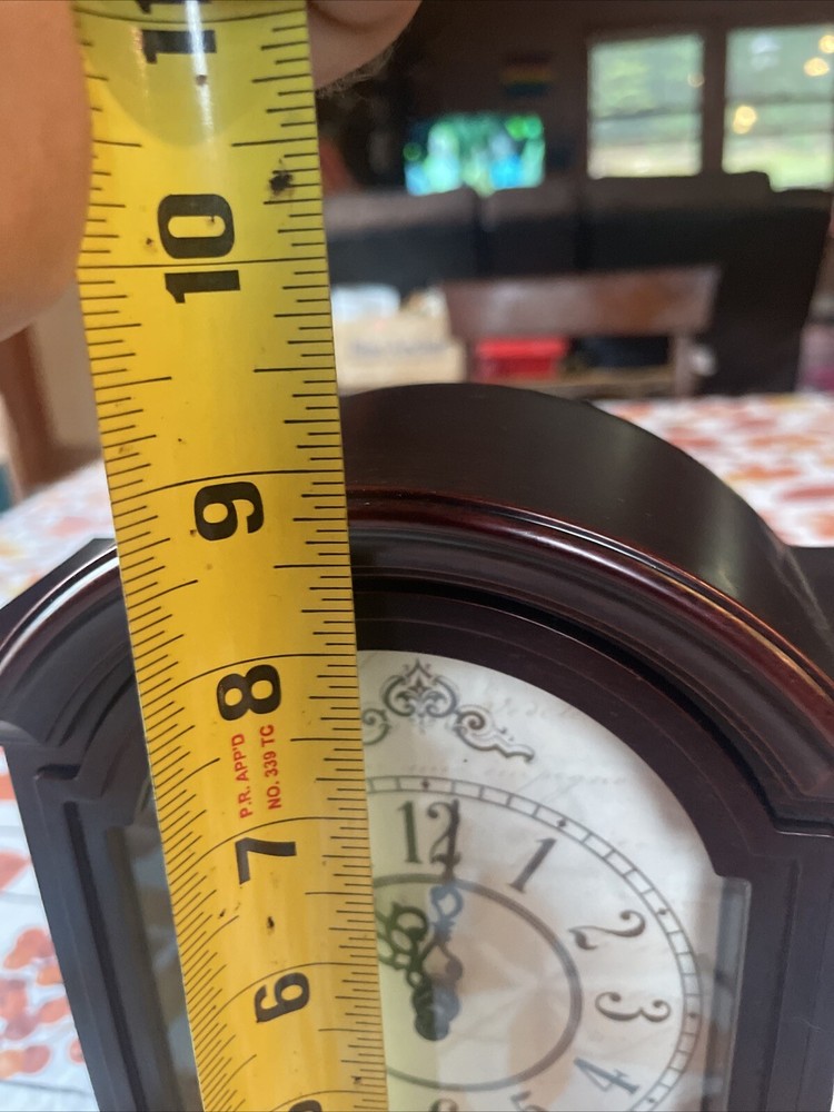 NICE BROWN BRONZE COLORED DESK/MANTEL CLOCK - TESTED