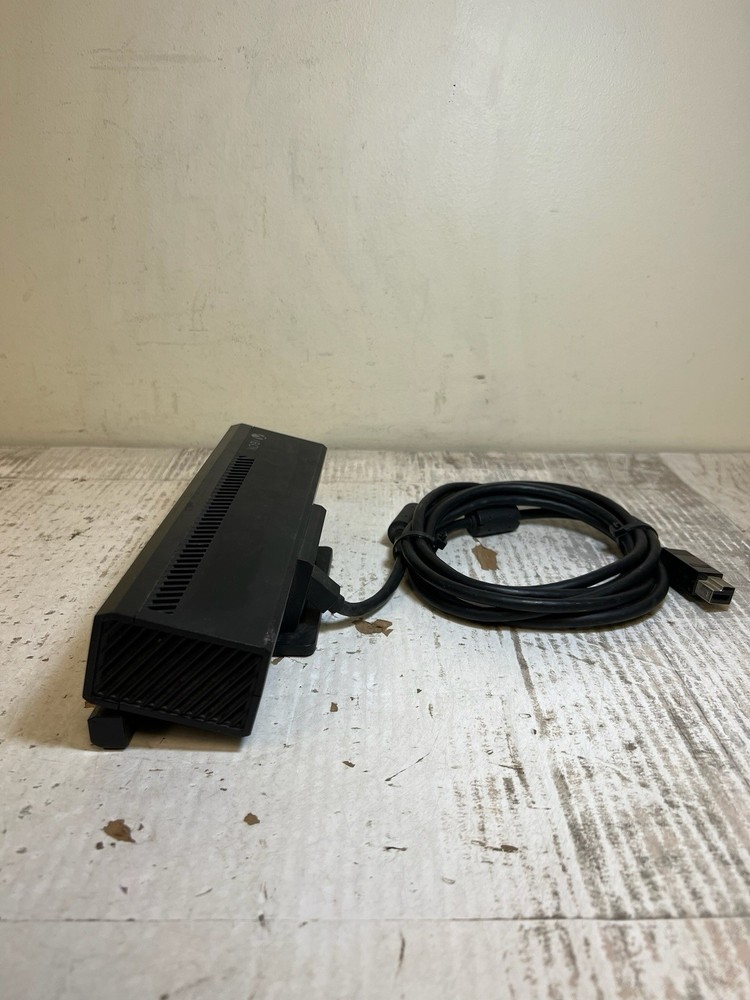 Microsoft Xbox One Kinect Wired Motion Sensor Black Model 1520 OEM - Tested