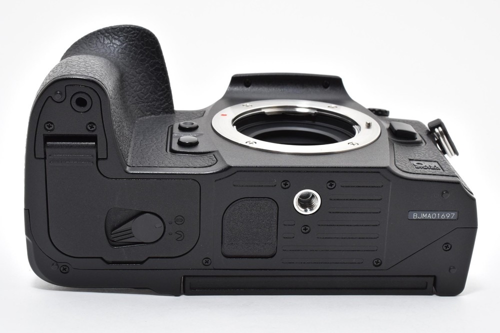 OM SYSTEM OM-1 Mirrorless Digital Camera Shutter Count:4,022 [Mint] #2822950A