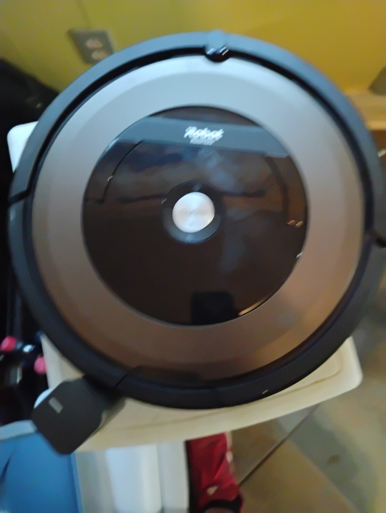 I Robot Roomba Floor Cleaner