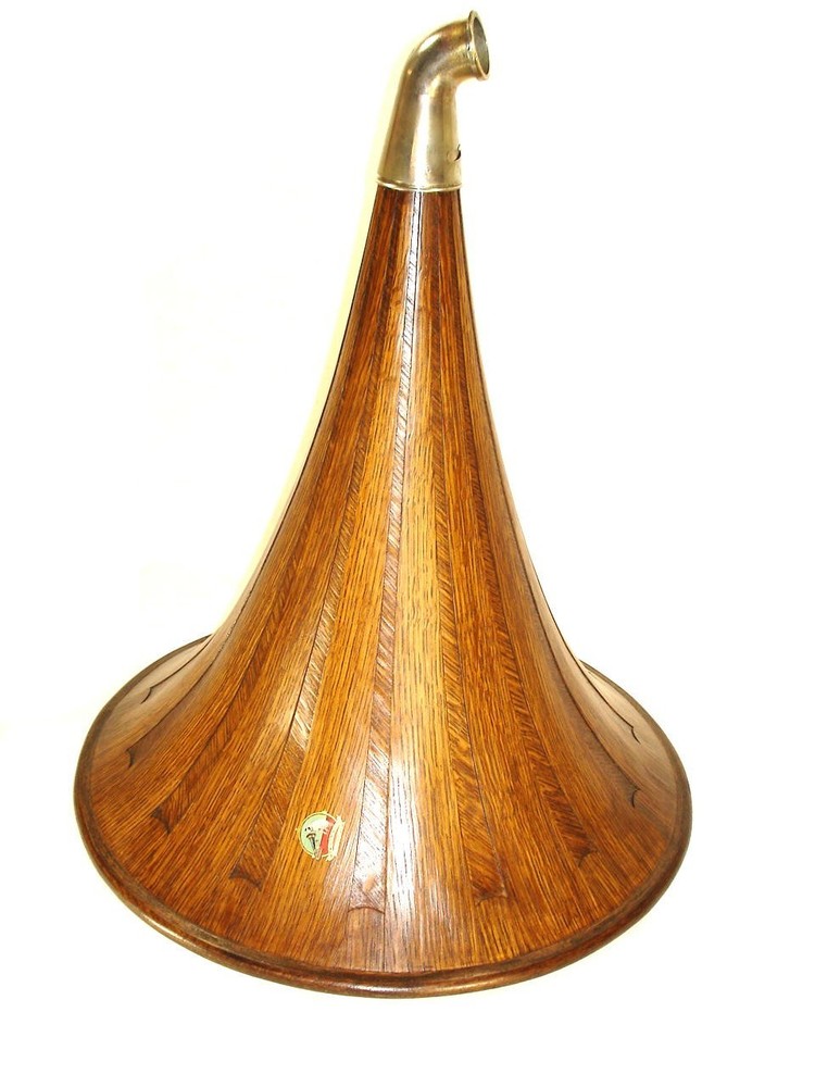Victor V Phonograph