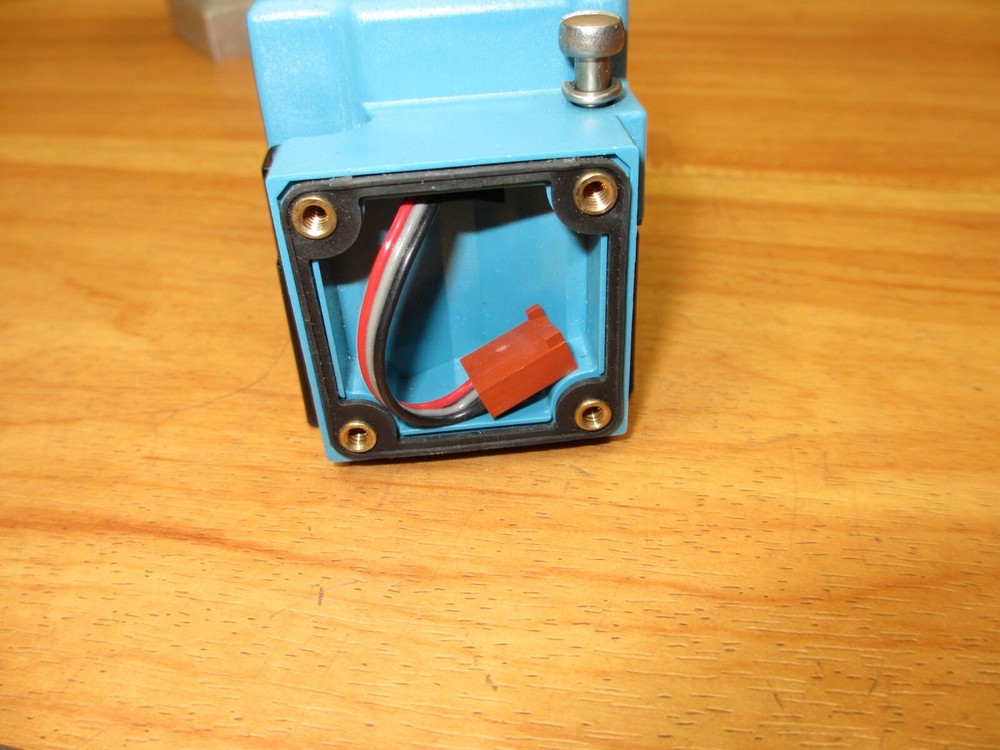 Honeywell Micro Switch MPSD11 *NEW* Microswitch Relay