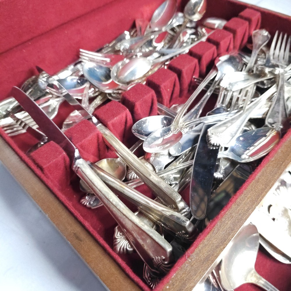 1881 Rogers Oneida Ltd Silverware Flatware Set Vintage + *more than one set here