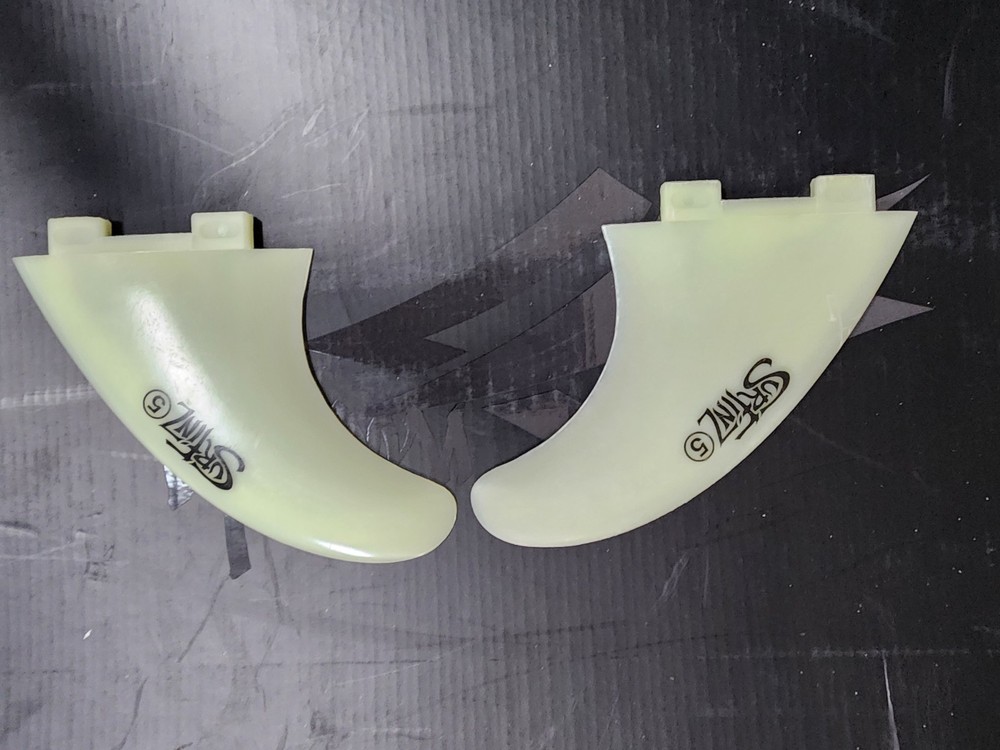 Surfing Twin Fin Set