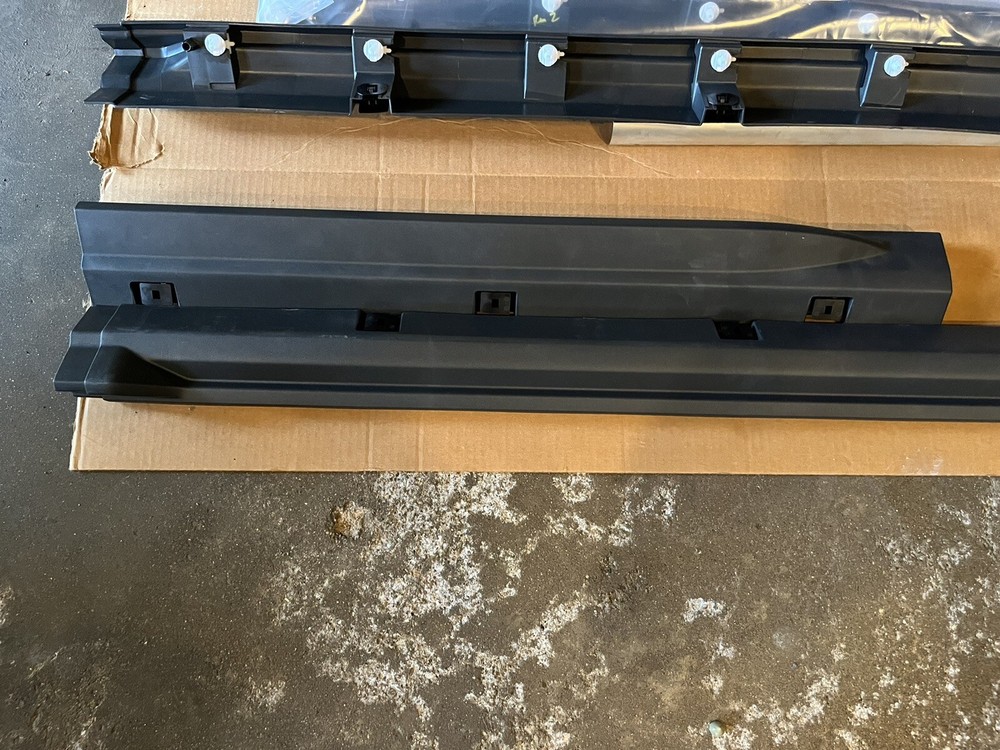 FORD ROCKER PANEL GUARD-LEFT 