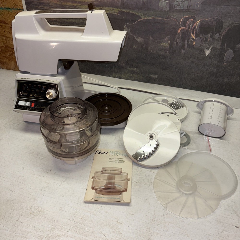OSTER KITCHEN CENTER REGENCY WHITE 12 SPEED W/ FOOD PROCESSOR ACCESSORIES