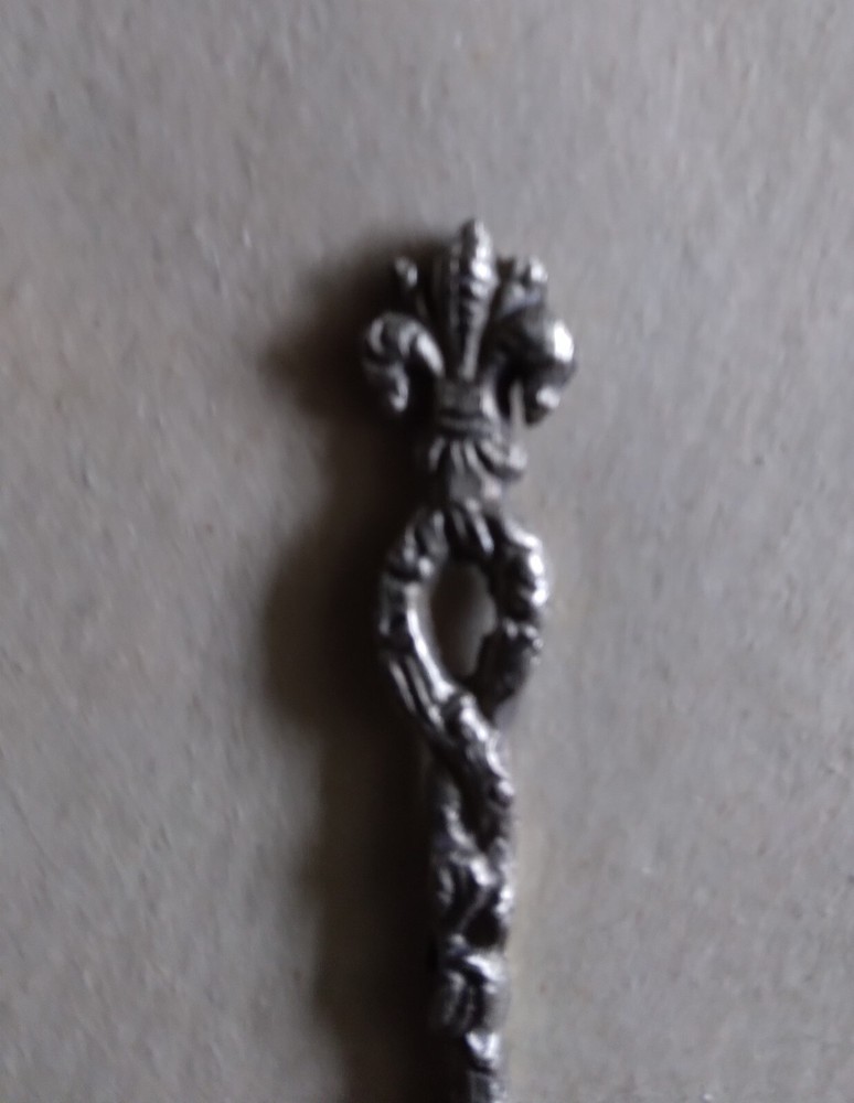 "Candlelight Silver" set from "Around-the-World Shoppers Club"--worn box, paper