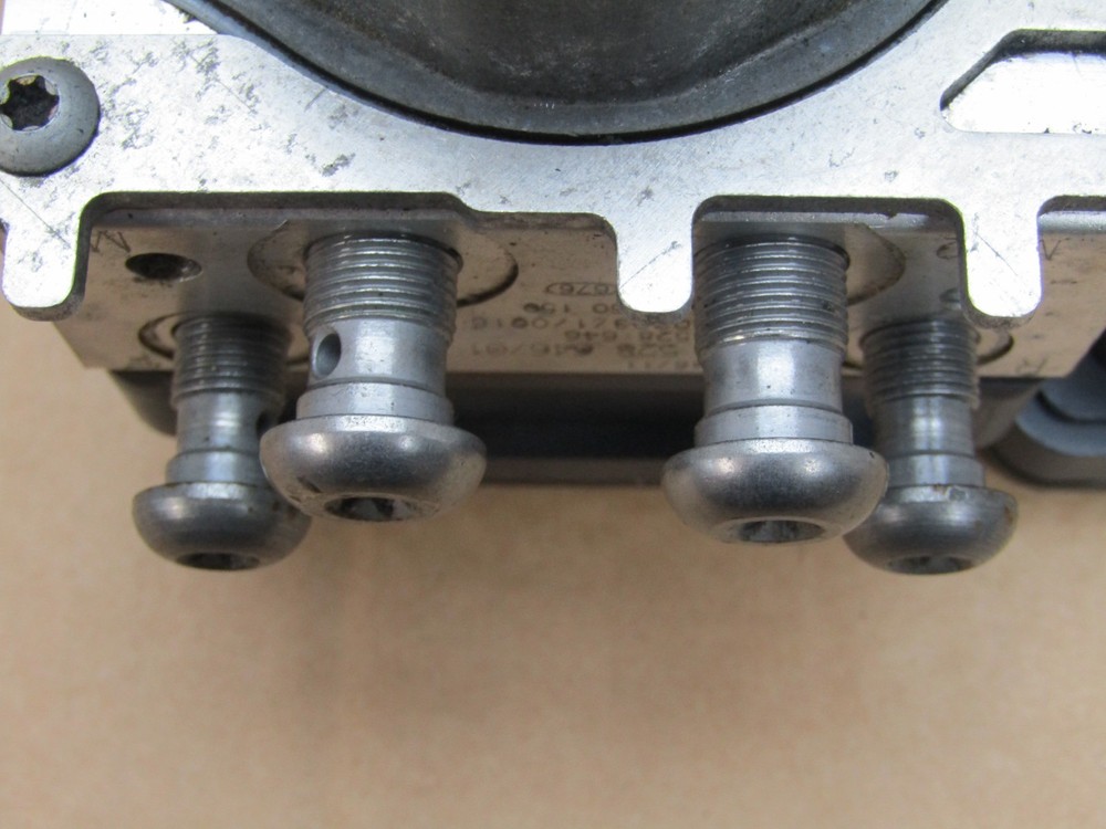 BMW S1000RR 2012 ABS pump control unit module (5562)