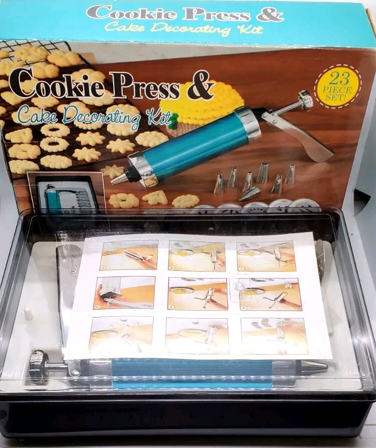 23 Piece Cookie Press & Cake Decorating Kit In Box