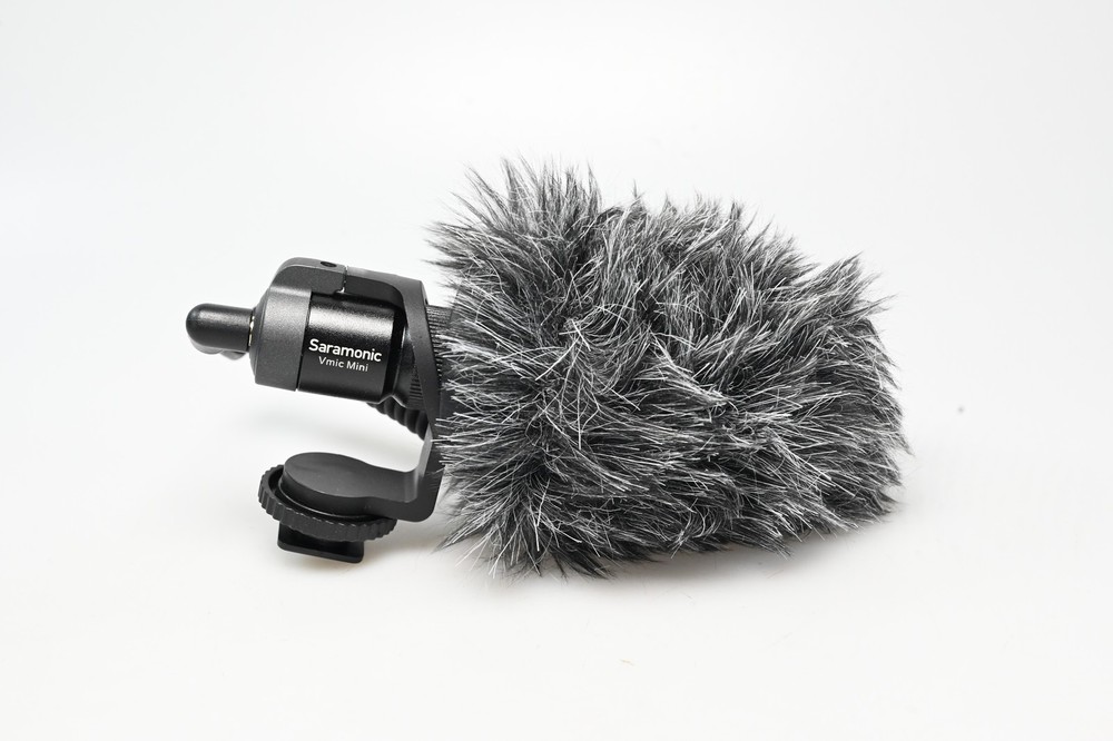 Saramonic Vmic Mini Compact Camera-Mount Microphone #G608
